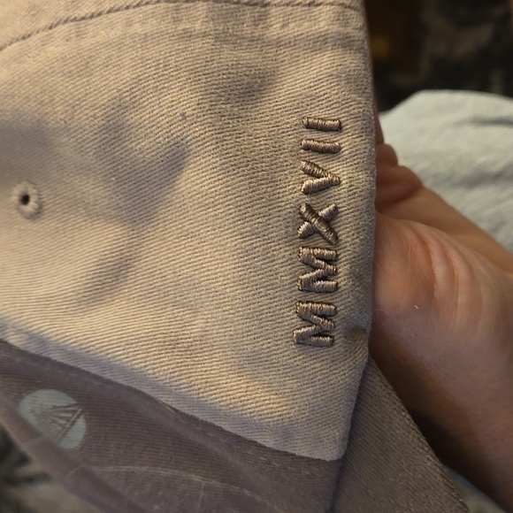 Walt Disney 2017 cap - Picture 3 of 4